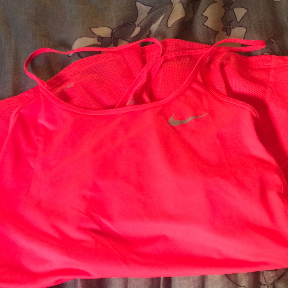 Nike workout tank